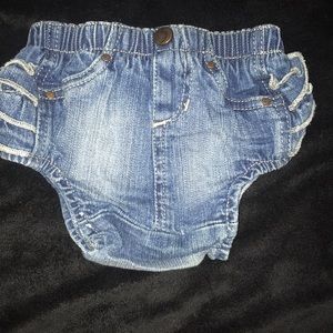 Joe’s Jeans size 3 months ruffle bloomers diaper